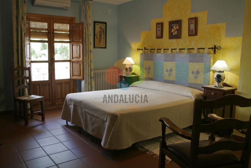 HOTEL DE MECINA FONDALES HABITACIÓN 1 (4 PAX )