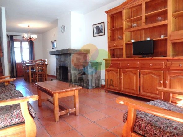 APARTAMENTO POQUEIRA  6 PAX